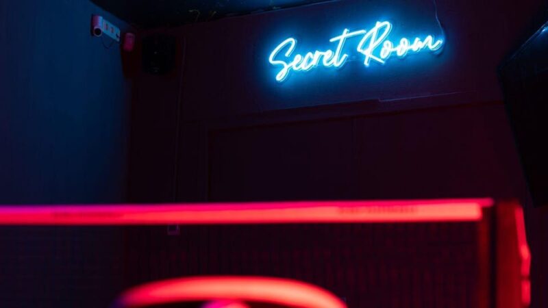 The Hague: Secret Ping Pong Bar, Speak Easy Table Tennis Bar - Ping Pong Table and Amenities