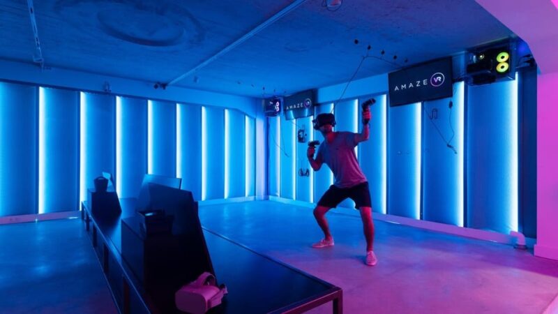 The Hague: VR Escape Room for 2 - 4 People - Booking Information