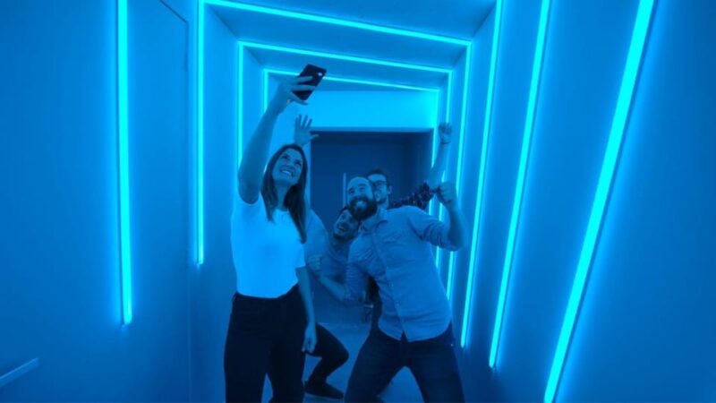 The Hague: VR Escape Room for 2 - 4 People - Additional Details