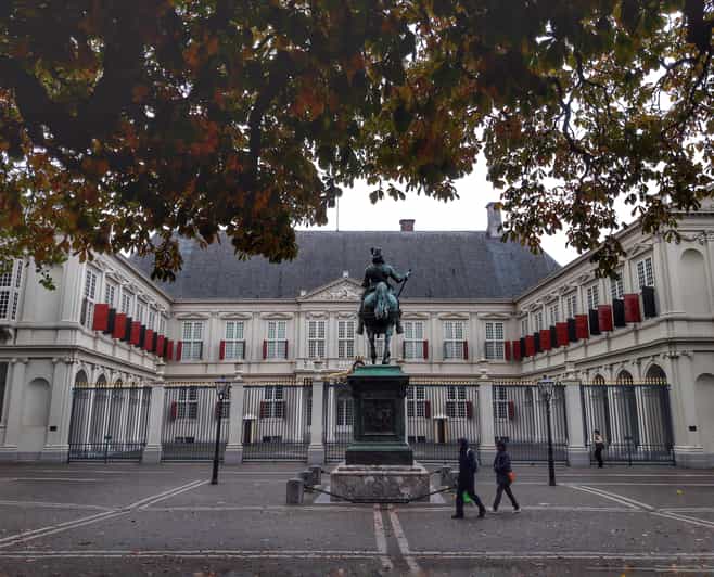 The Hague Walk With an Architect - Key Points