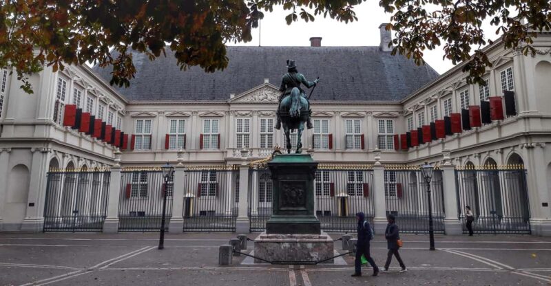 The Hague Walk With an Architect - Itinerary and Highlights