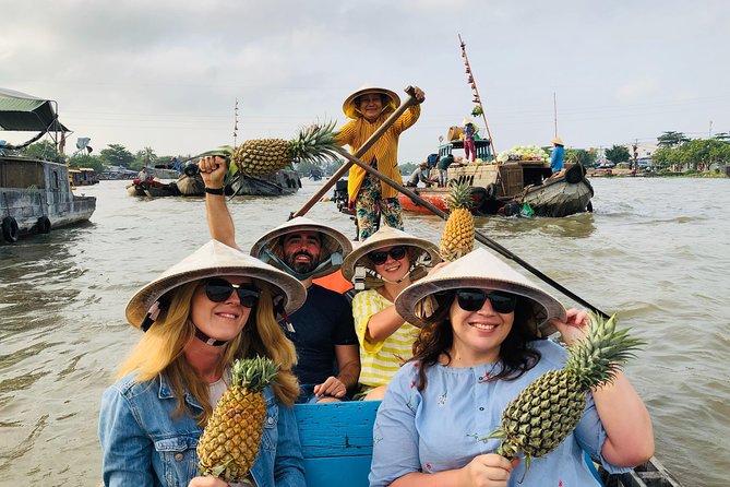 The Hidden Fabulous Floating Market and Small Canal (Non-Tourist Small Canal) - Meeting and Pickup