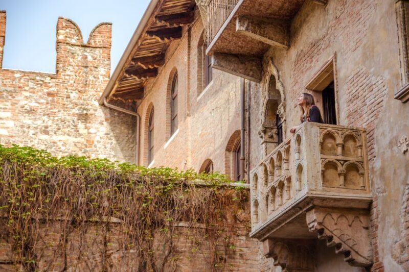 The Highlights of Verona Small Group Walking Tour - Discovering the UNESCO World Heritage Center of Verona