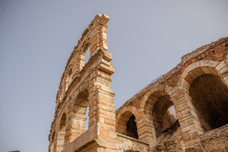 The Highlights of Verona Small Group Walking Tour - Visiting Juliets Balcony and House