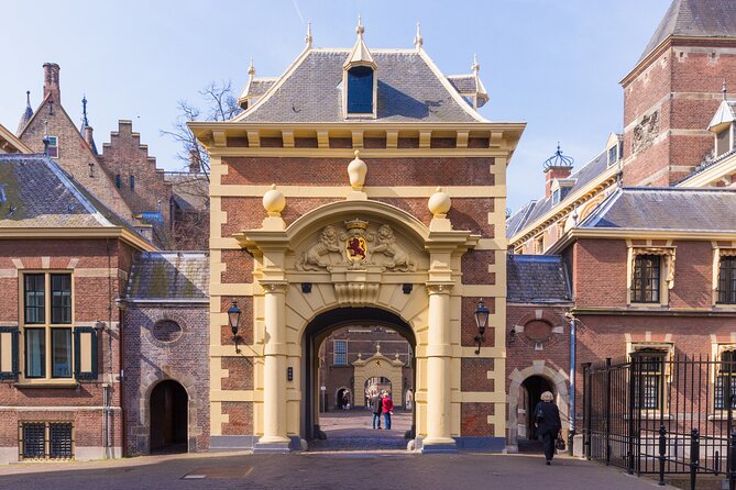 The Historical Heart of The Hague: A Self-Guided Audio Tour - Accessing the Audio Commentary