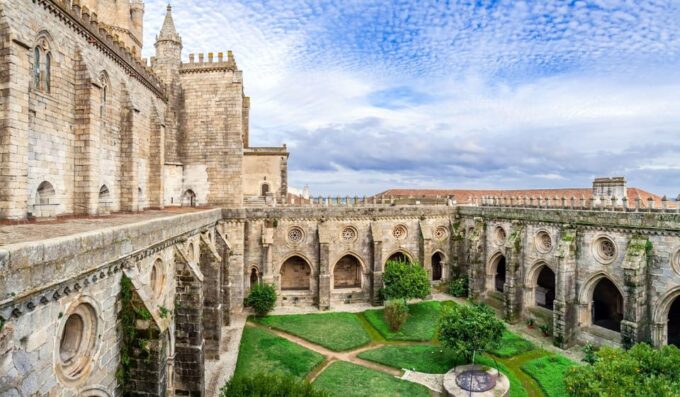 The History of Portugal Told in Évora - Preparing for the Tour