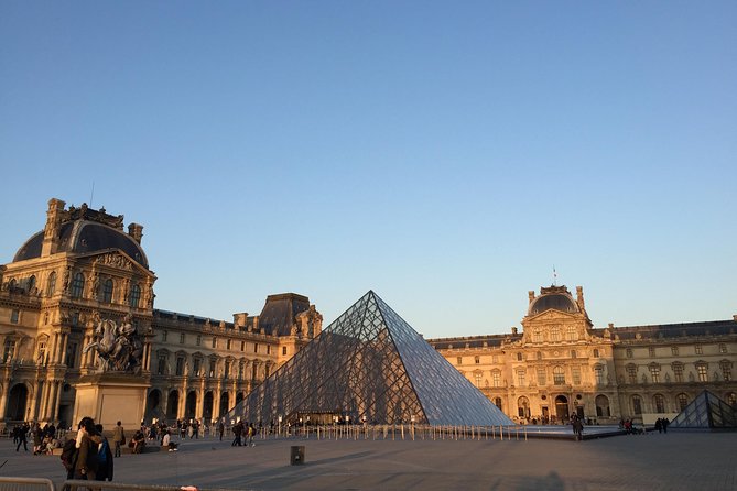 The History of Wine at the Louvre Museum + Wine Tasting - Exploring the Louvre Museum