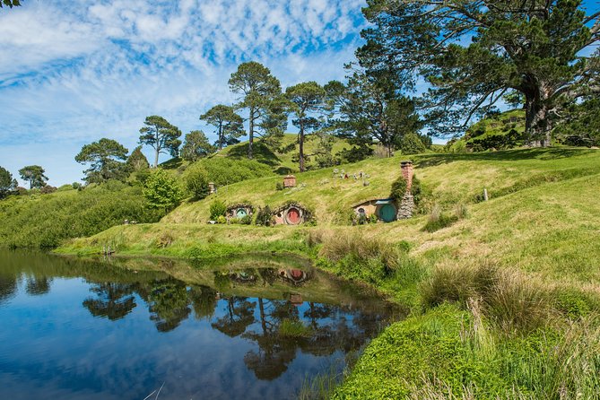 The Hobbiton Movie Set Small-Group Guided Tour From Auckland - Traveler Reviews and Experiences