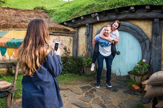 The Hobbiton Movie Set Small-Group Guided Tour From Auckland - Exploring the Iconic Film Set