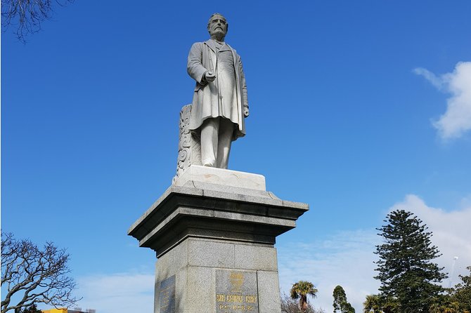 The Hunt for the Missing Monarch - An Auckland Adventure - Exploring Aucklands Clues