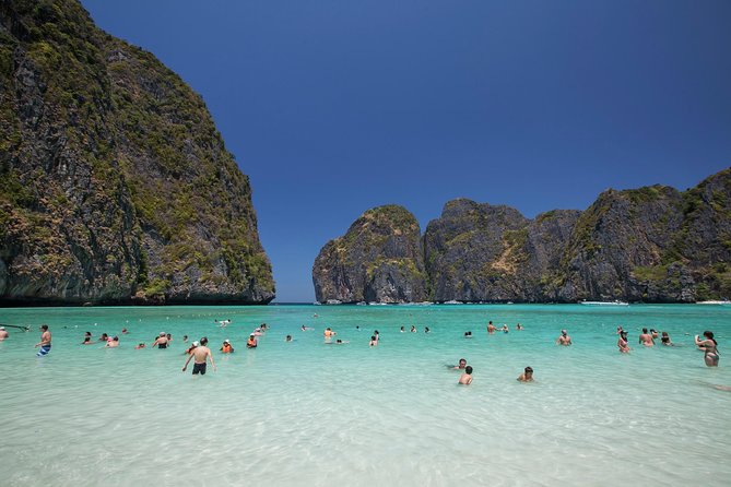 The Inviting Beauty of Phi Phi Islands - Immersed in the Marine Ecosystem