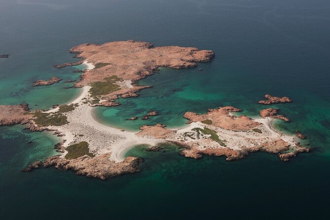 The Jewel of Muscat Sea, Daymaniyat Islands - Amenities and Facilities