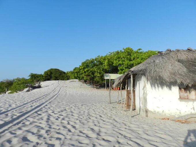 The Lencois Maranhenses in English - the 4-Day Carefree Package - Lighthouse Panorama