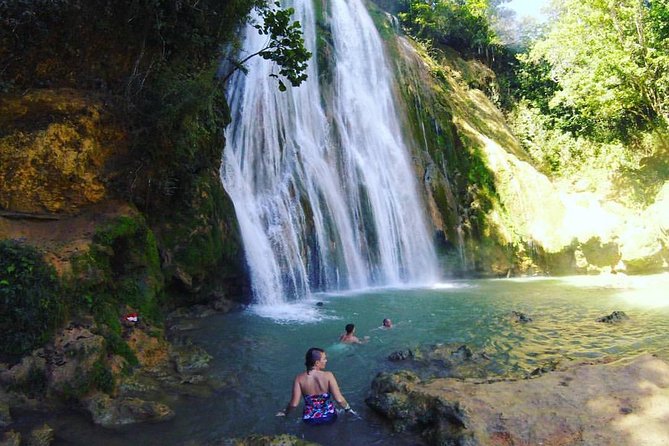 The Limón Waterfalls Tour (Hiking and Swimming) - Reviews and Ratings