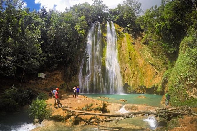 The Limón Waterfalls Tour (Hiking and Swimming) - Booking Your Stay
