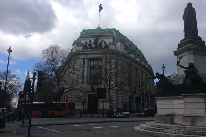 The Magical Boy Wizard Walking Tour of London - Trivia at Platform 9 ¾