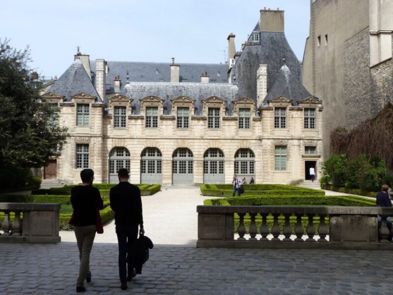 The Marais Morning Walk & Breakfast - Booking Details