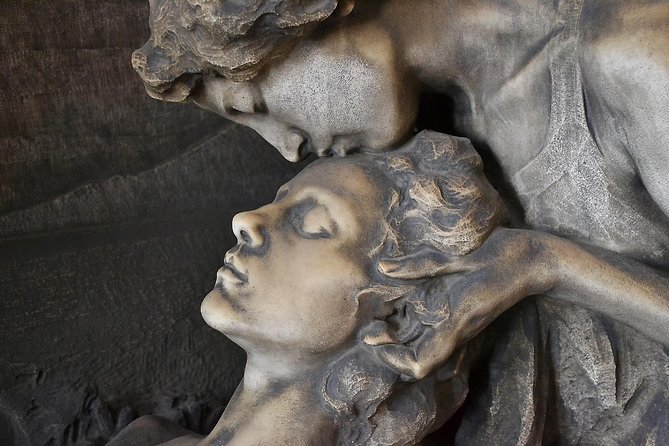 The Monumental Cemetery of Milan Guided Experience - Exploring the Monumental Cemetery