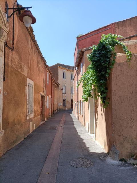 The Most Beautiful Villages of Luberon - Quaint Bonnieux