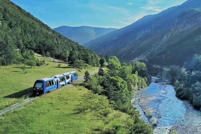 The Mountain Train Experience : Hike to Mystic Forest & Castle - Key Points