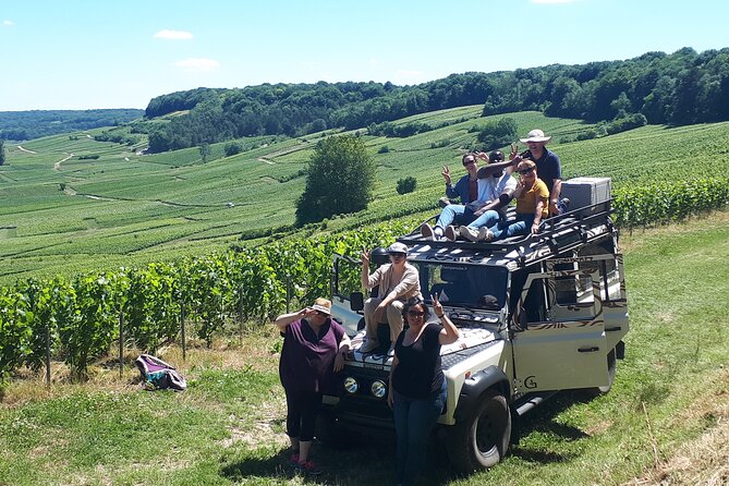 The Must-See: Champagne Tasting in the Vineyard - Exclusive 4x4 Journey