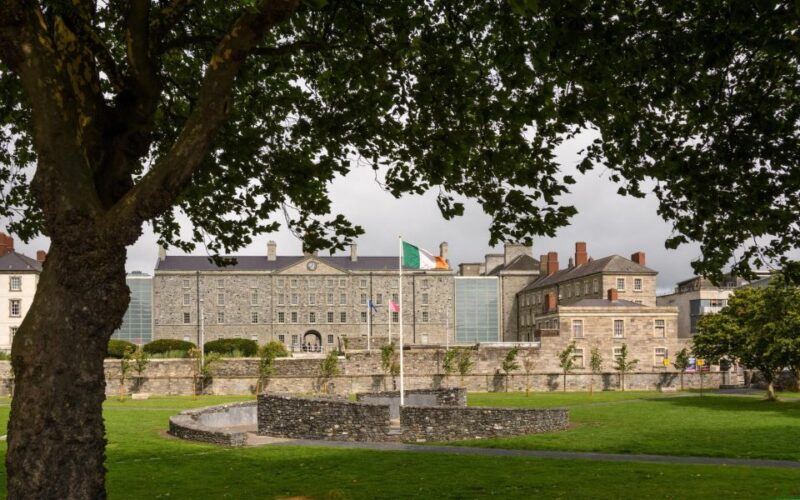 The National Gallery of Ireland Dublin Private Tour, Tickets - Transportation and Accessibility