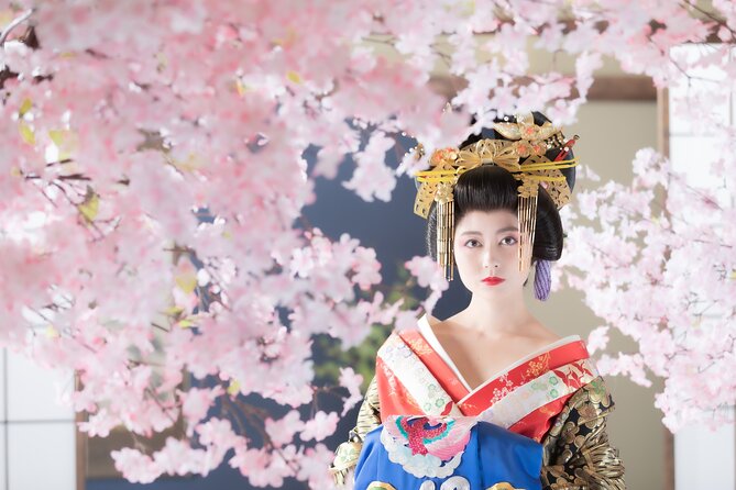 The Neri Cosplay Parade Experience on the Approach to Narita Temple - Key Points