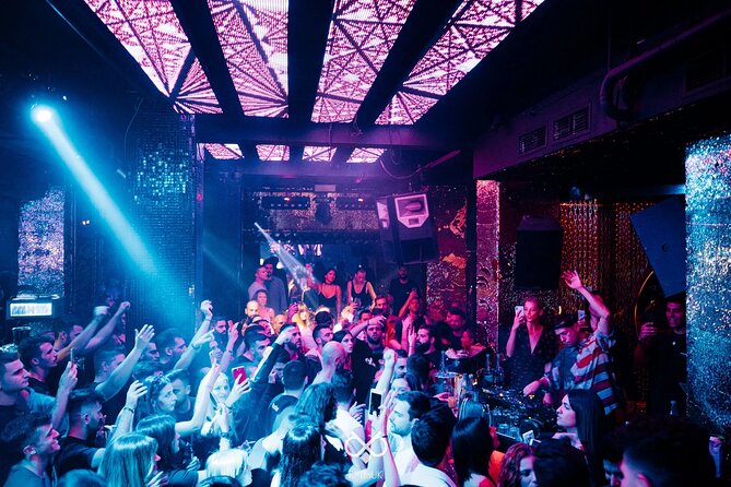 The NightCrawlers | Athens Bar Hopping | Pub Crawl - What to Expect During the Crawl