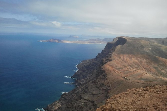 The Northern Cliffs & Valleys Hiking Tour - Itinerary and Highlights