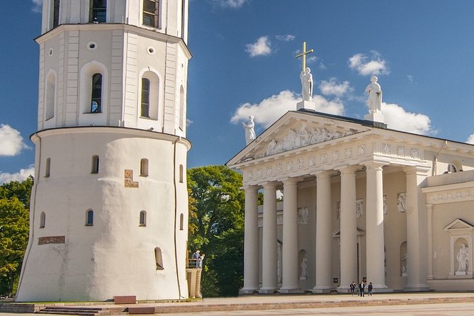 The Old Town of Vilnius: A Self-Guided Audio Tour - Exploring Cathedral Square