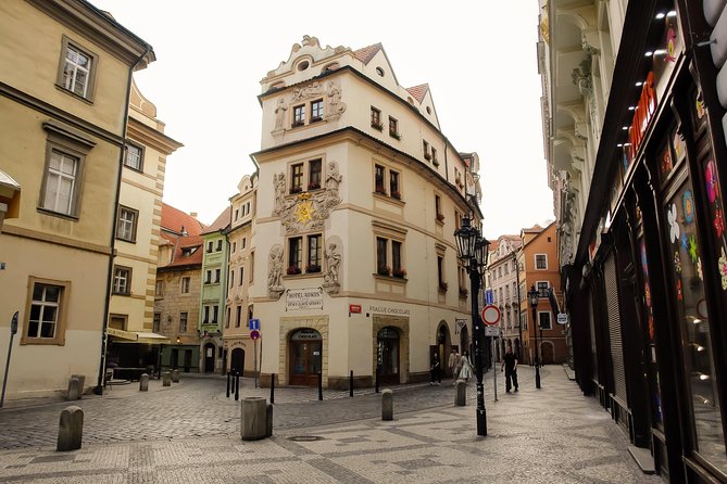 The Old Town: SELF-GUIDED WALKING TOUR (Prague) - Architectural Highlights