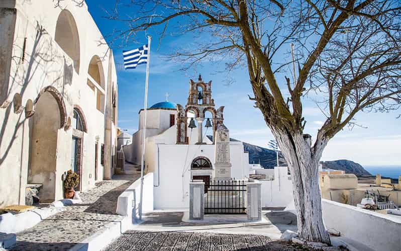 The Picturesque Locals: Santorinis Tradition & Culture Tour - Key Points