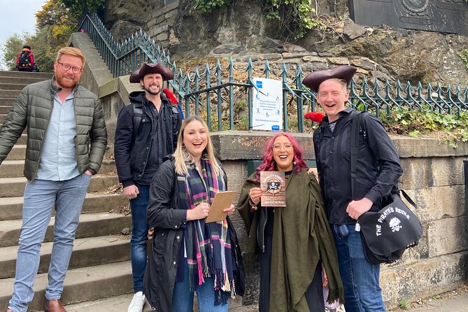 The Pirates Riddle: An Outdoor Treasure Hunt - Solving Riddles to Access Treasure