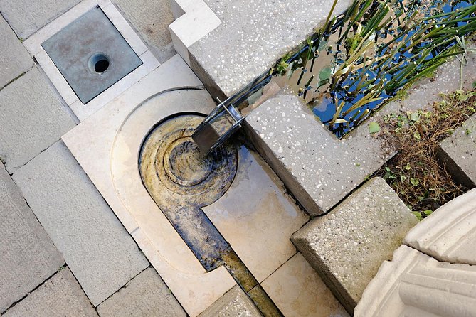 The Places of Carlo Scarpa in Venice - Private Walking Tour Through Venetian Landmarks