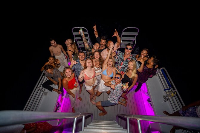 The Premier Waikiki Sunset Party Cruise With Live DJ and Full Bar - Confirmation and Accessibility