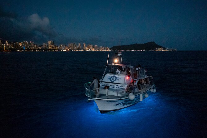 The Premier Waikiki Sunset Party Cruise With Live DJ and Full Bar - Adult-Only Restrictions
