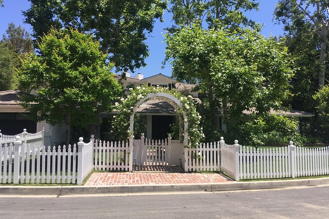The Real Beverly Hills Housewives Tour - Meeting Point and Logistics