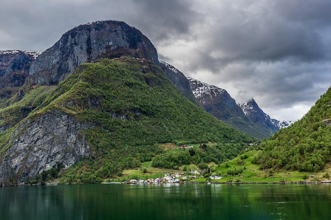 The Scenic Roadtrip, Oslo to Bergen via Flam & the Fjords - Scenic Views and Stops