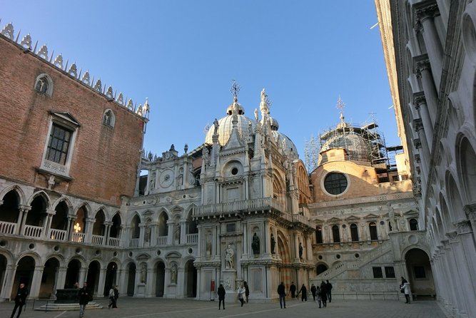 The Secret of the Doges Palace Skip the Line Private Tour - Taking in Venetian History