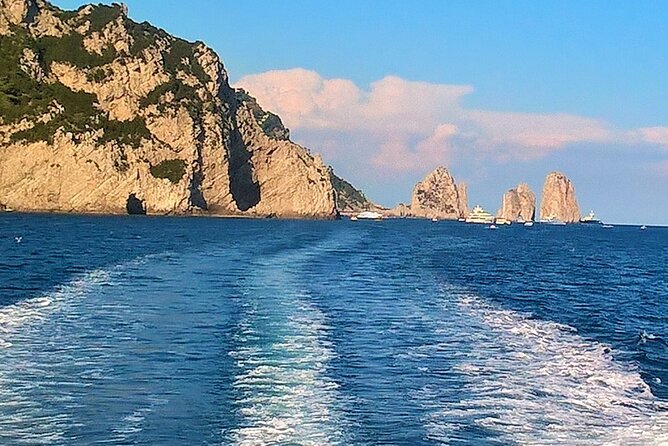 The Secrets of Capri. Choose the Best With Your Personal Guide - Navigating the Marina Grande