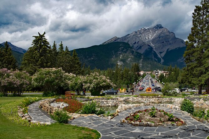 The Sights of Banff: a Smartphone Audio Walking Tour - Flexible Scheduling and Accessibility
