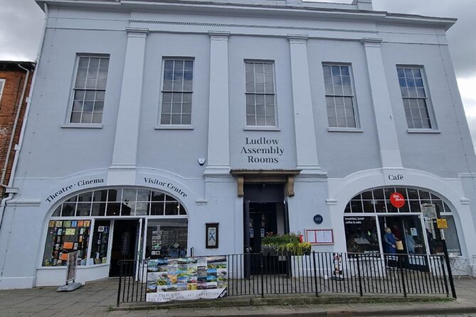 The Slow Food Capital of England: A Self-Guided Tour in Ludlow - Visiting St Laurences Church
