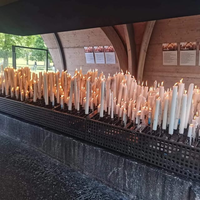 The Story of Lourdes Walking Tour in English - Tour Guide and Personalization