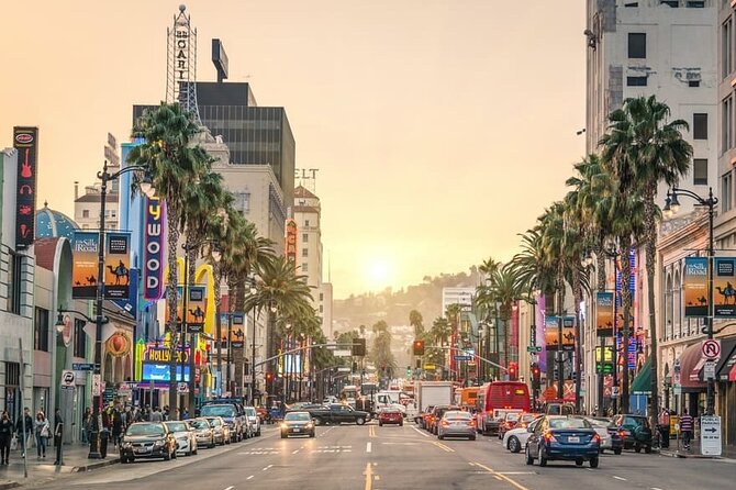 The Streets of LA: a Self-Guided Tour of Hollywood and Beyond - Discovering LAs Vibrant Neighborhoods