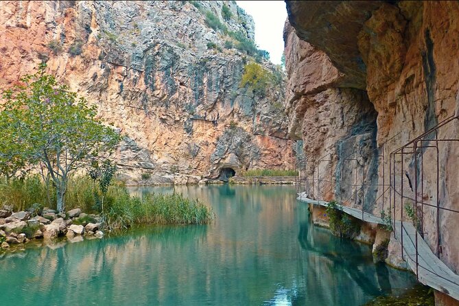 The Suspension Bridges of Chulilla From Alicante - Accessibility and Participation