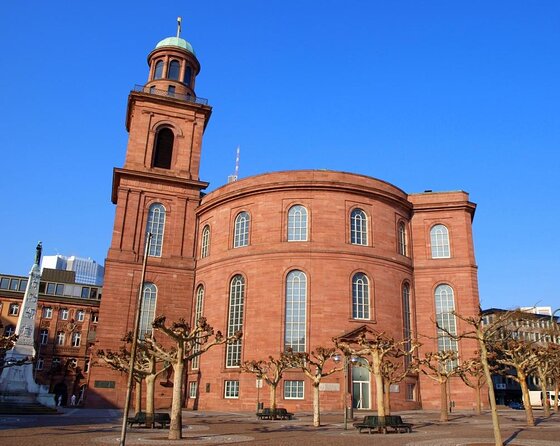 The Tales of Frankfurts New Old Town: A Self-Guided Audio Tour - Navigating the Self-Guided Experience