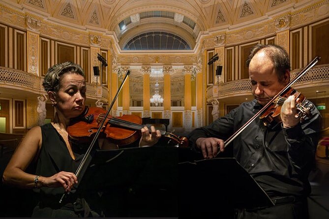 The Three Tenors in Liverpool - Transportation and Accessibility
