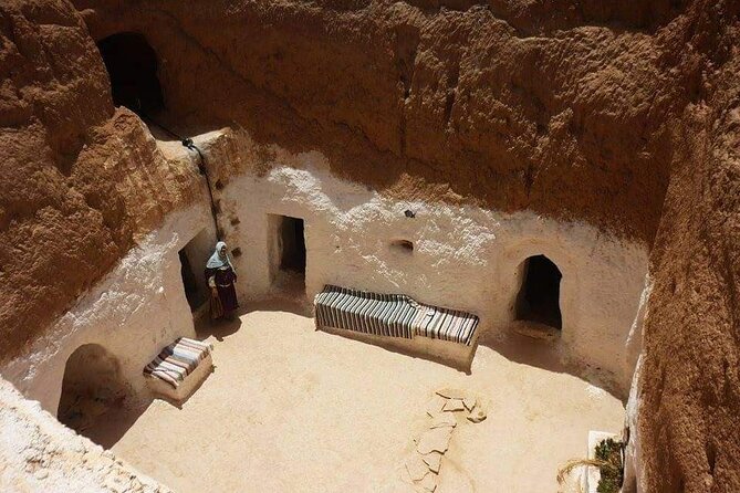The Tunisian South Between Oasis and Mountain: 3 Days / 2 Nights Douz and Tozeur - Activities and Experiences
