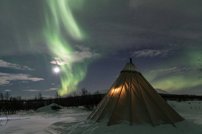 The Ultimate Aurora Photo Adventure - Included in the Package