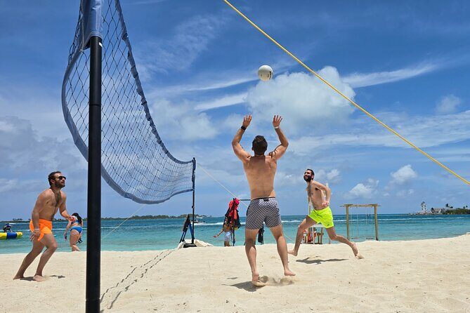 The Ultimate Bahamian Beach Day: Pigs, Jet Ski, Snorkeling & More - Exploring the Itinerary in Detail